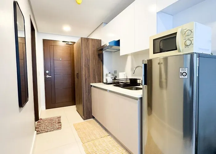 Apartment Estudio La Vida At 38 Park Avenue - 5 Minutes Walk To Ayala Bloc, With Infinity Pool, Fast Wi-fi, Gym, & Views Inside It Park