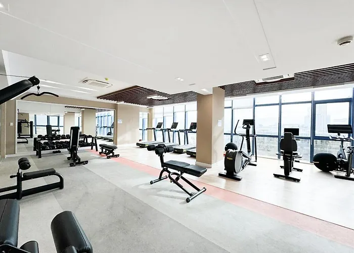 Estudio La Vida At 38 Park Avenue - 5 Minutes Walk To Ayala Bloc, With Infinity Pool, Fast Wi-fi, Gym, & Views Inside It Park *