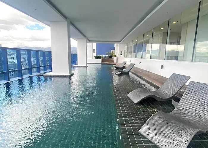 Estudio La Vida At 38 Park Avenue - 5 Minutes Walk To Ayala Bloc, With Infinity Pool, Fast Wi-fi, Gym, & Views Inside It Park *