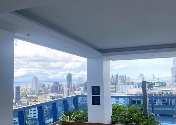 Estudio La Vida At 38 Park Avenue - 5 Minutes Walk To Ayala Bloc, With Infinity Pool, Fast Wi-fi, Gym, & Views Inside It Park