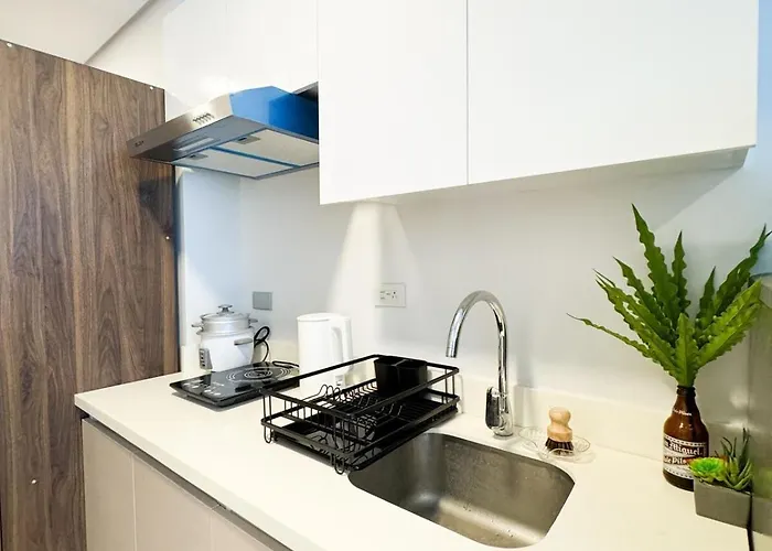 Estudio La Vida At 38 Park Avenue - 5 Minutes Walk To Ayala Bloc, With Infinity Pool, Fast Wi-fi, Gym, & Views Inside It Park * Cebu