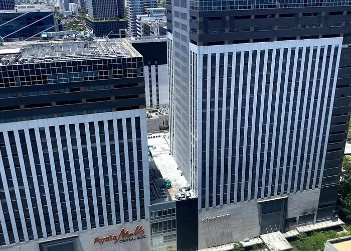 Estudio La Vida At 38 Park Avenue - 5 Minutes Walk To Ayala Bloc, With Infinity Pool, Fast Wi-fi, Gym, & Views Inside It Park *